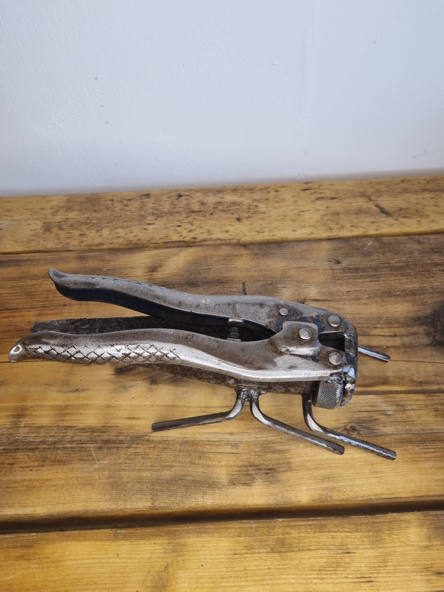 The Fly – Upcycled Tool Art