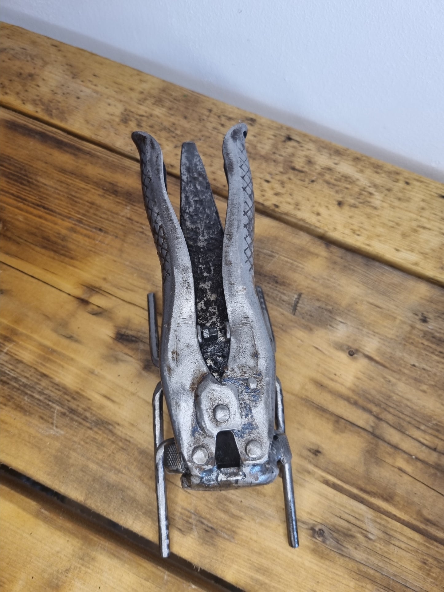 The Fly – Upcycled Tool Art