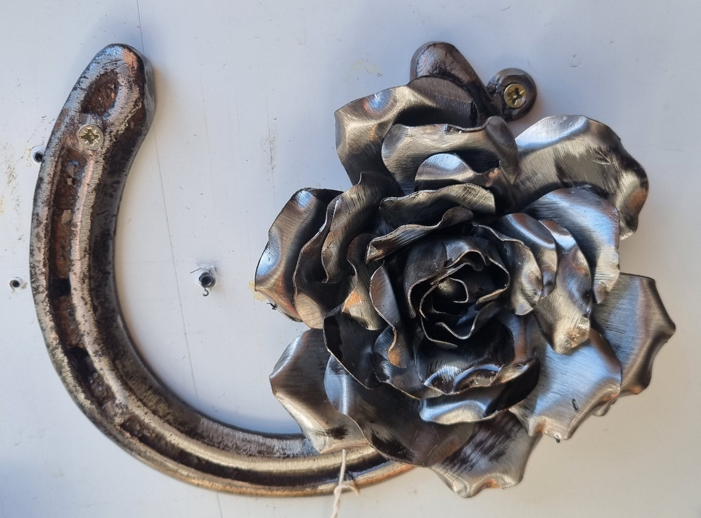 Horseshoe with a rose